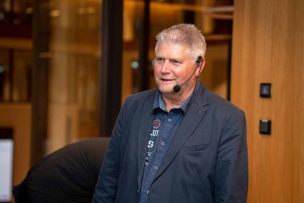 Porträt von Jürgen Brüna